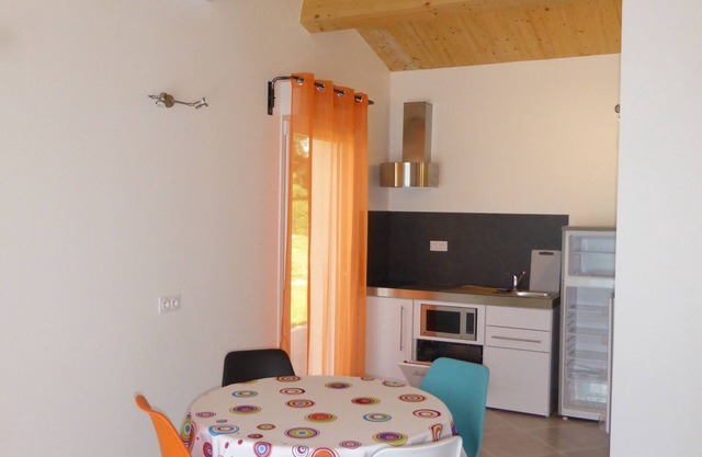 Lodging 4 Gîte RE CLIMATISE IN THE CALM OF THE GREAT VERSENNES