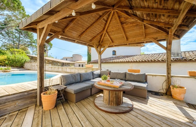 Loft 50m² au calme avec vue splendide piscine