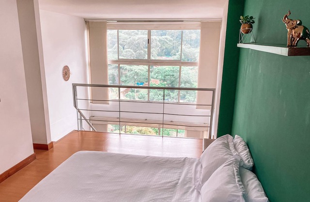 Loft with a VIEW 5 minutes from Milla de Oro
