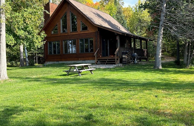 Log Cabin on Private Lakefront - Thunder Lake