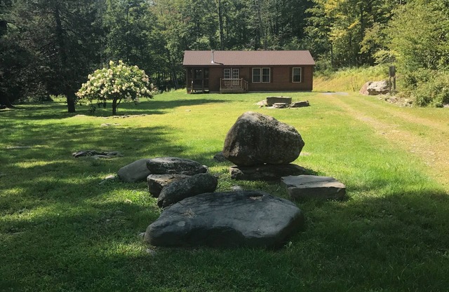 Log Cabin/screened porch, 9 Acres/Mountain views