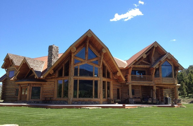 Log Lodge, Family friendly, near Yellowstone Park on our private ranch