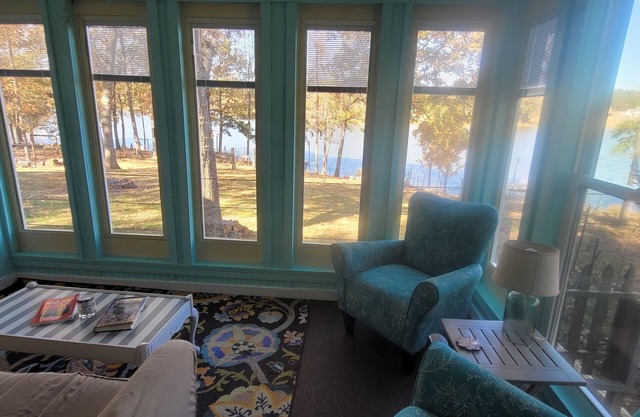 Logan Martin Lake Sun RoomnLincoln, AL.