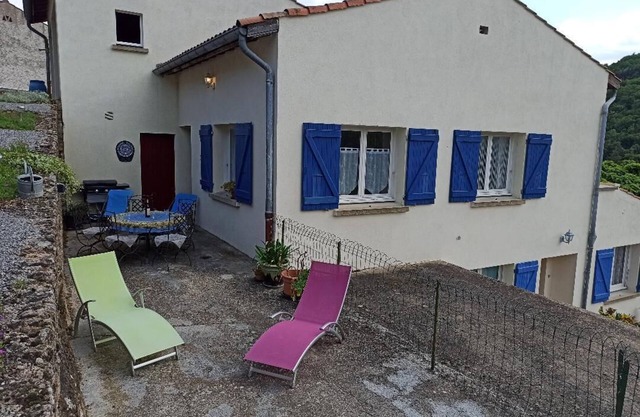 Logement Calme et Spacieux Avec vue à 400 M D'un Plan D'eau