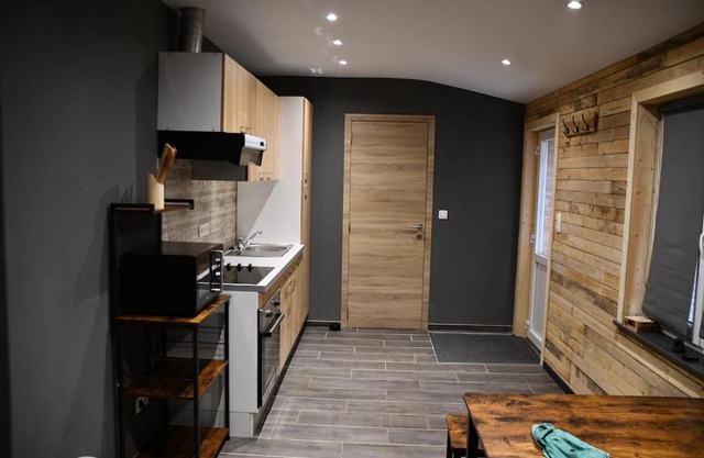 Logement in wood (400 mètres de Pairi Daiza)