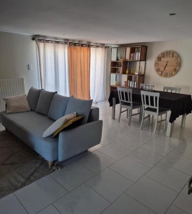 Logement indépendant au rdc d'une maison