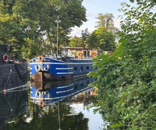 Logement indépendant dans une péniche