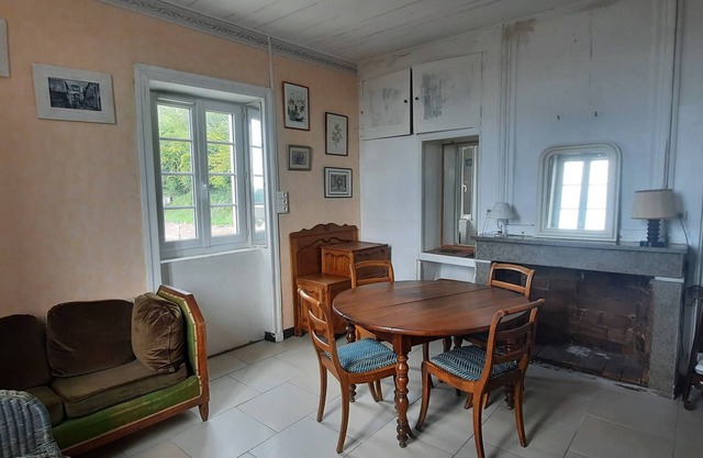 Logement Spacieux et Trés Lumineux, Pour 3 à 5 Personnes, Avec Parking