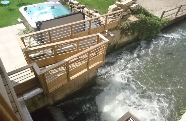 Logis/Jacuzzi Studio * La chute 40m² from 1 to 2 pers freiburg, basel, colmar