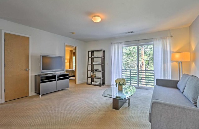 LoHi Apartment with Patio 1 Mi to Downtown Denver!