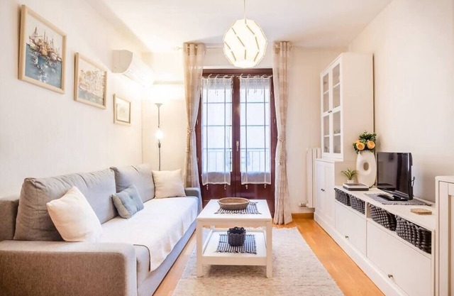 LOIRA RECONQUISTA: Cozy in the Historic Center