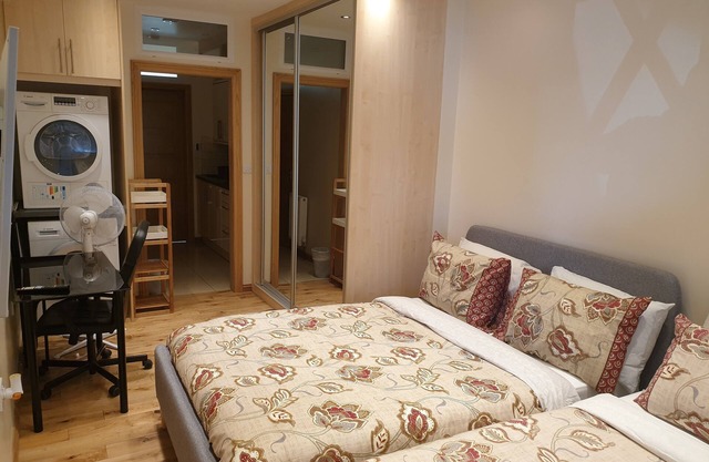 London Luxury Apt - Mayflower 1min Walk from Tube Redbridge Station