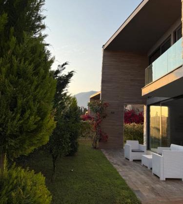 London Villa Olea Residence Drimades