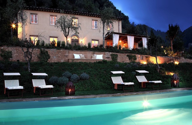 Lone standing Villa, 180 m²(1960 ft²) pool, sea view, eco friendly, EV wall box