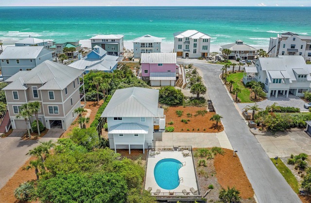 Lone Star - Updated Gulf-View Home in Gulf Trace of Grayton Beach, Private Pool!