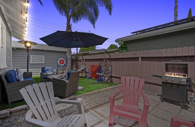 Long Beach Spot Near Disneyland - BBQ, Game Room & Firepit