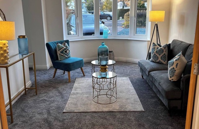 Long Shoot - Beautiful, spacious and luxurious house.