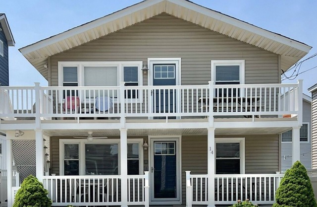 LOOKING FOR NEWLY RENOVATED OCEANSIDE HOUSE?