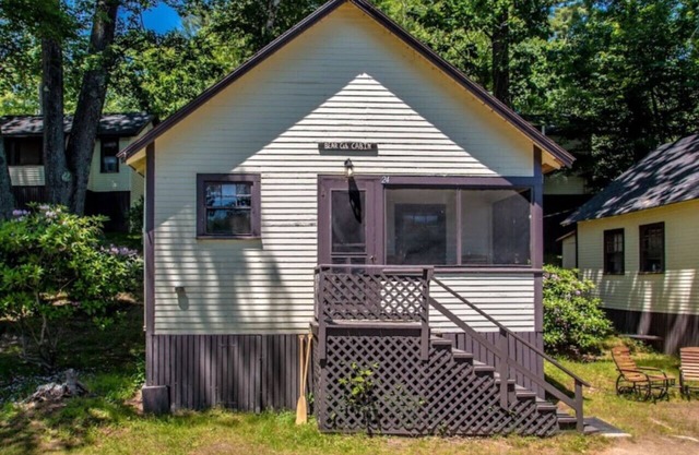 Loon Lodge - Waterfront Cabin