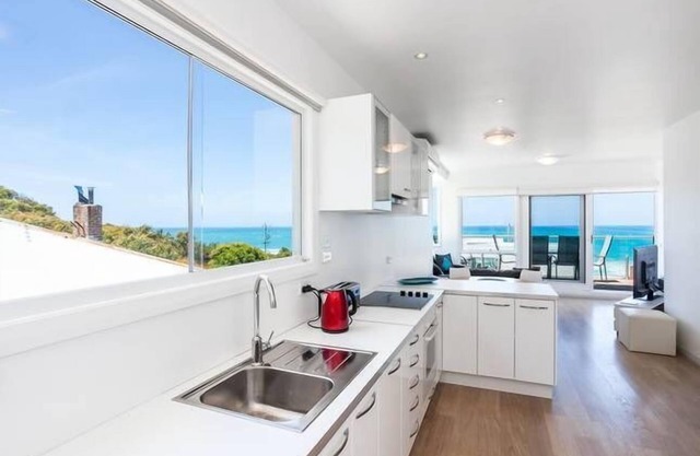 LORNE BEACH ACCOM - Apt 1