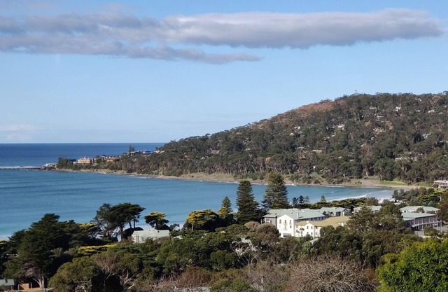 Lorne Ocean View - Amazing Ocean Views with 4 bedrooms and excellent facilities