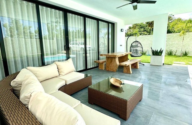 Los Cacaos by GC. A 3-bedroom house in lovely Las Terrenas with WiFi, AC