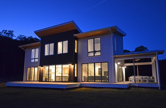 Lost River Solar - Contemporary 4 bedrooms + 2 lofts