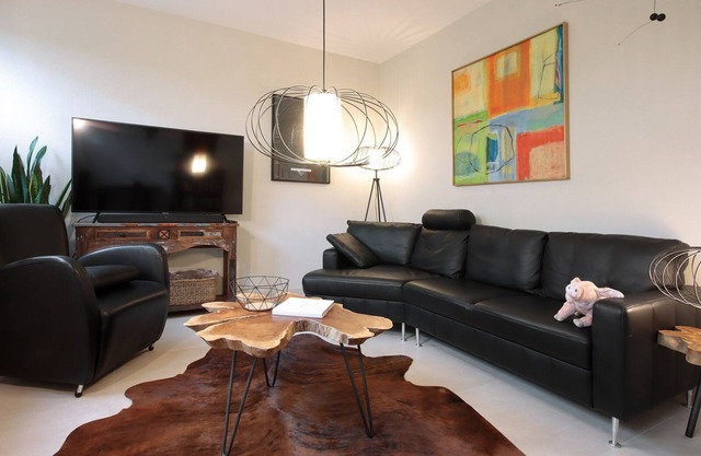 Louise - chic, charming, cosmopolitan apartment