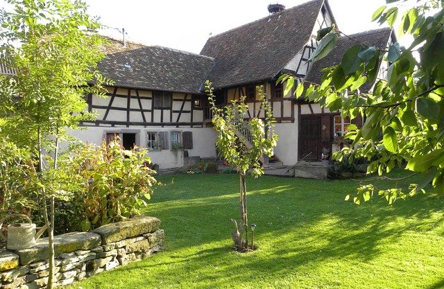 LOUISE STUB IN ALSACIAN FARMHOUSE WITH GARDEN NEAR STRASBOURG