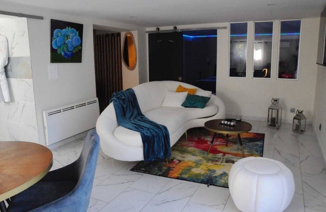 Love room le belka