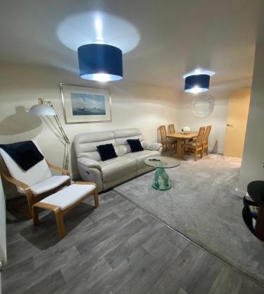 Lovely 2 bed apartment in Crosby