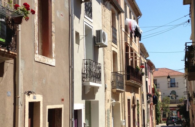 Lovely 2 bedroom apartment in historic village near Pézenas, Sète & Montpellier.