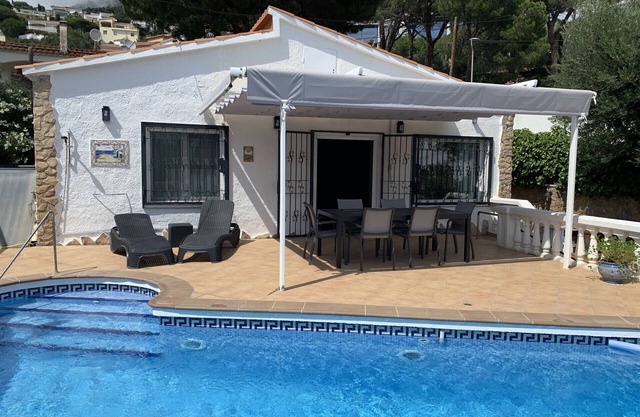 lovely 3 bedroom villa with private pool