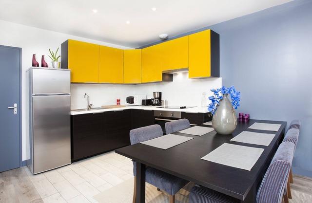 Lovely Apartment near Paris with AC and Garden