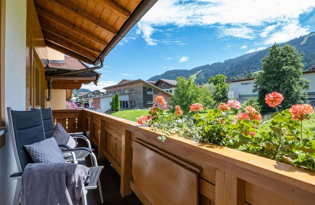 Lovely apartment for 7 people with WIFI, TV and balcony