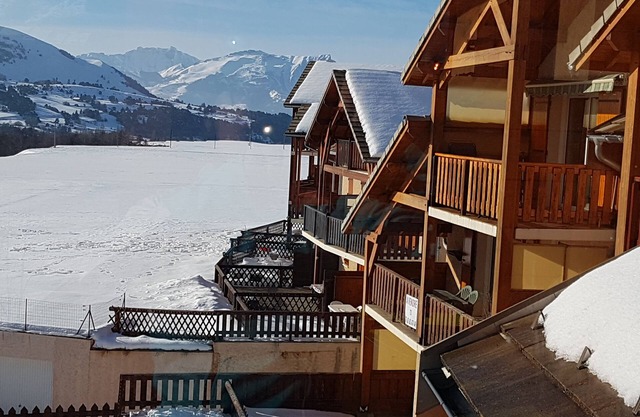 LOVELY APARTMENT IN ANCELLE 500 M FROM THE SLOPES