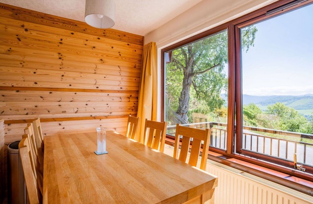 Lovely apartment in villa for 6 guests with WIFI, TV, patio, panoramic view and parking