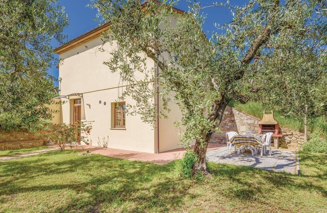 Lovely apartment in Larciano PT
