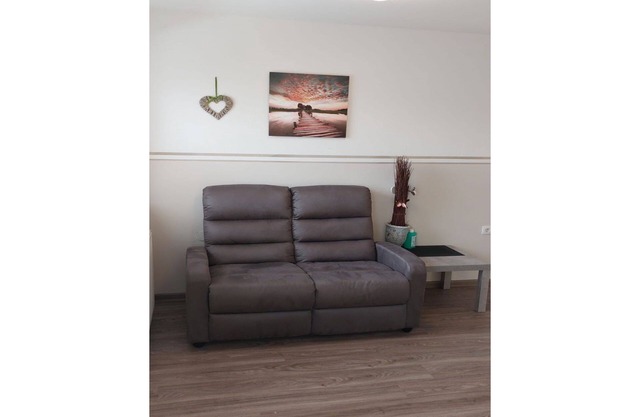 Lovely apartment in villa for 7 guests with WIFI, TV, patio and pets allowed