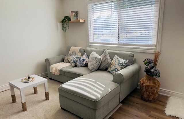 Lovely Beachside Oasis 2BD in Port Dover