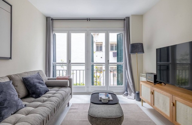 Lovely Chamberi 2BR w/Doorman, nr Ciudad Universitaria, by Blueground