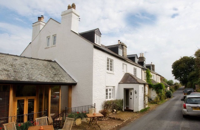 Lovely Character Dartmoor Cottage Just Below the Famous Haytor Rocks