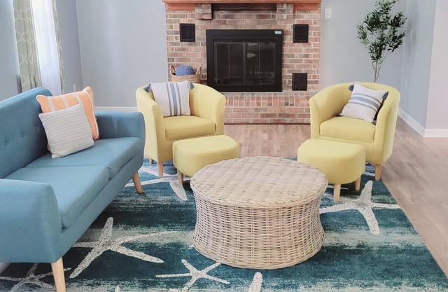 Lovely Family Friendly Home close to Town Center