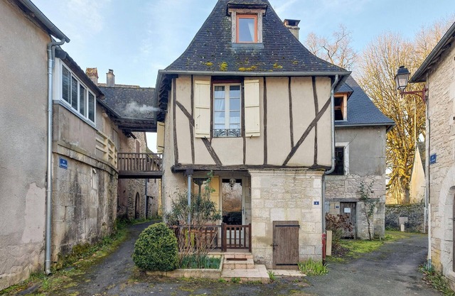 Lovely home in Condat-sur-Vézère