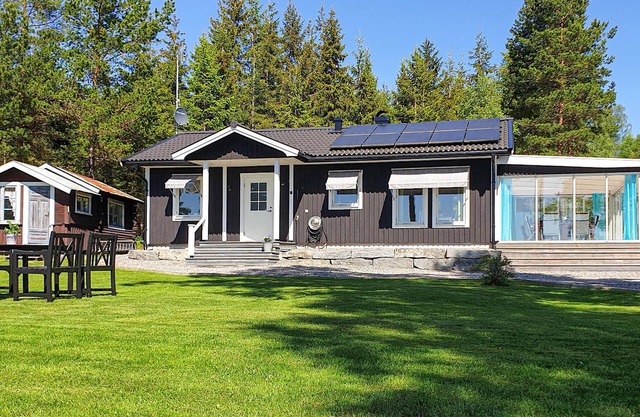 Lovely home in årjäng with kitchen