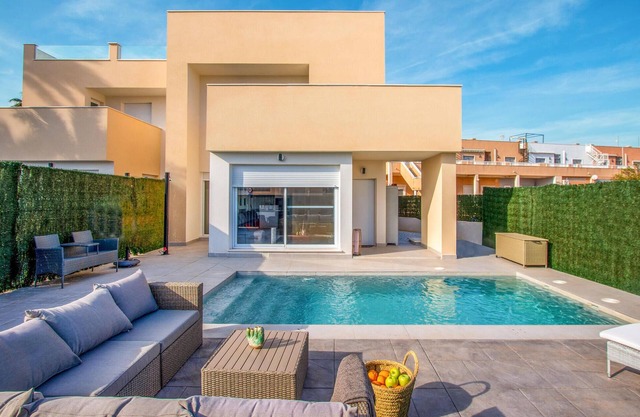 Lovely home in Cartagena with kitchen