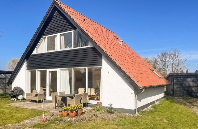 Lovely home in Gedser with WiFi