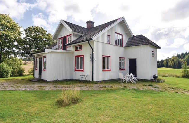 Lovely Home In Högsäter With Kitchen