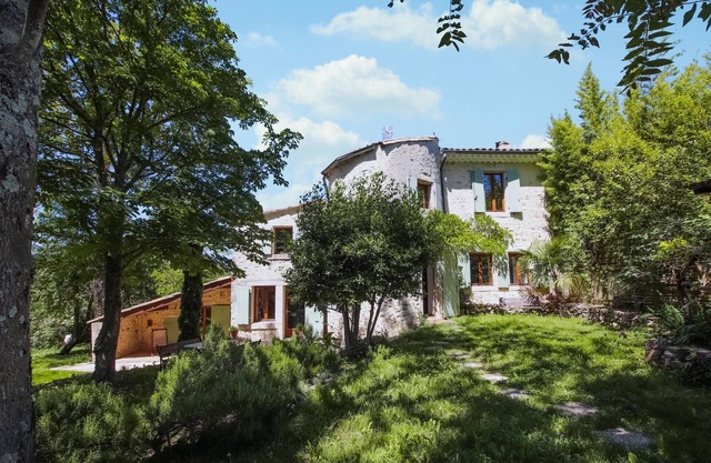 Lovely home in Malataverne