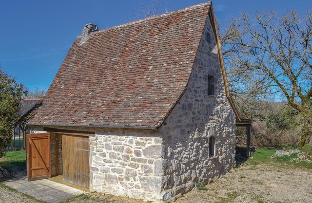 Lovely home in Padirac with WiFi